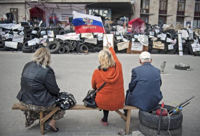 Kiev reinicia la operación contra los prorrusos y Moscú lanza renovadas amenazas