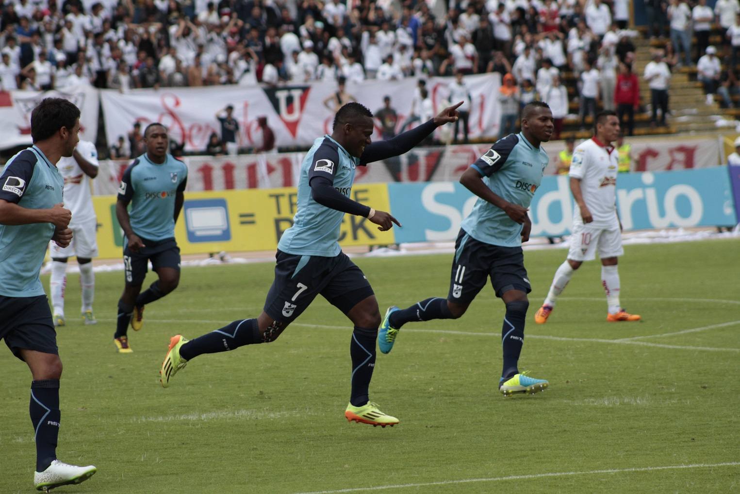 U Católica triunfa 3 - 1 ante Liga de Quito