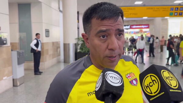 César Farías se refirió al estado físico de Darío Benedetto