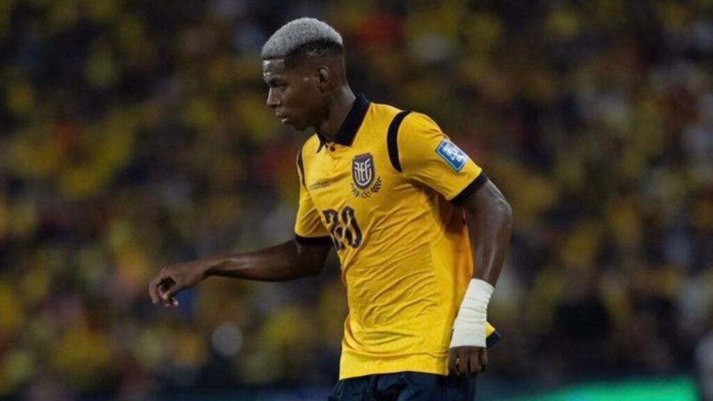 Nilson Angulo sería baja en Ecuador por lesión muscular