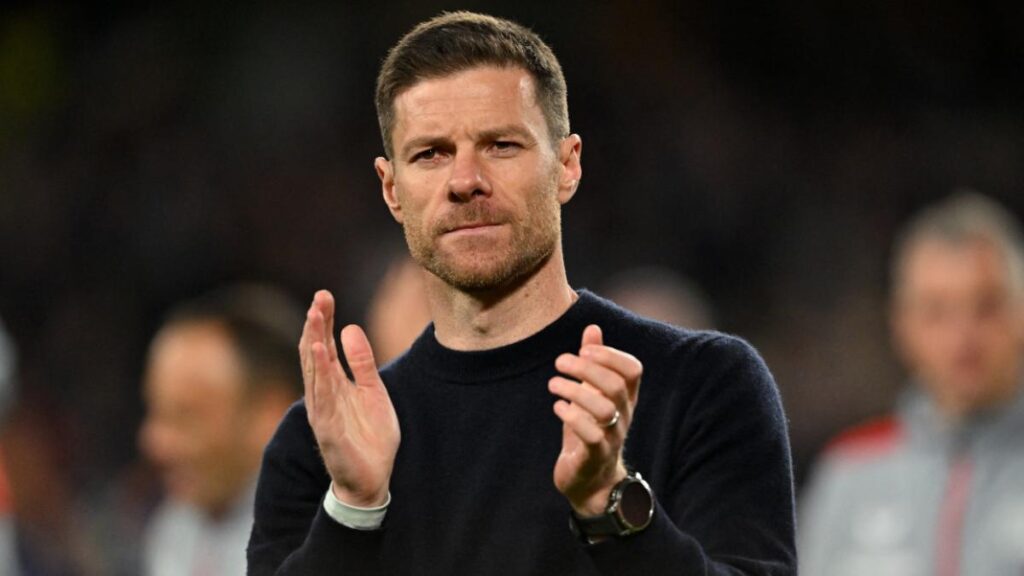 Chelsea analiza a Xabi Alonso como su nuevo director técnico