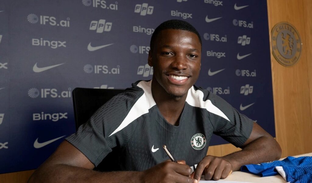 ¡Oficial! Moisés Caicedo renovó con el Chelsea hasta 2033