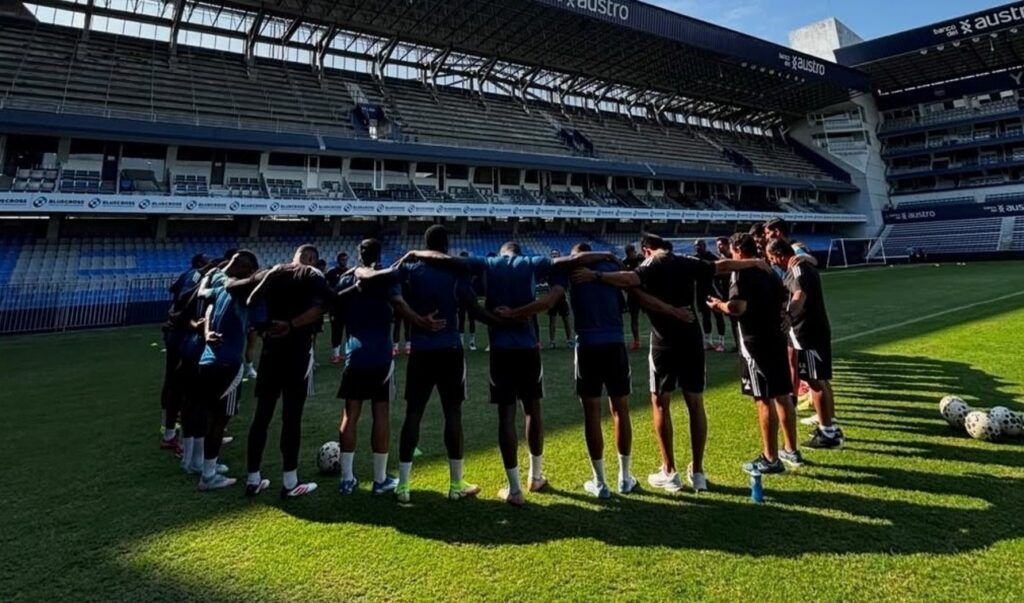 Emelec deberá pagar más de USD 200 000 a Adrián Bone y Robert Burbano