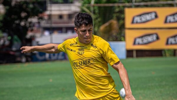 Luca Sosa no seguirá en Barcelona SC y jugará en Brasil