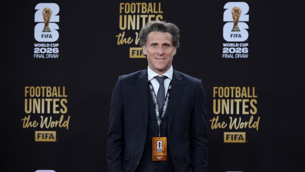 Diego Forlán asume como director técnico interino de Uruguay