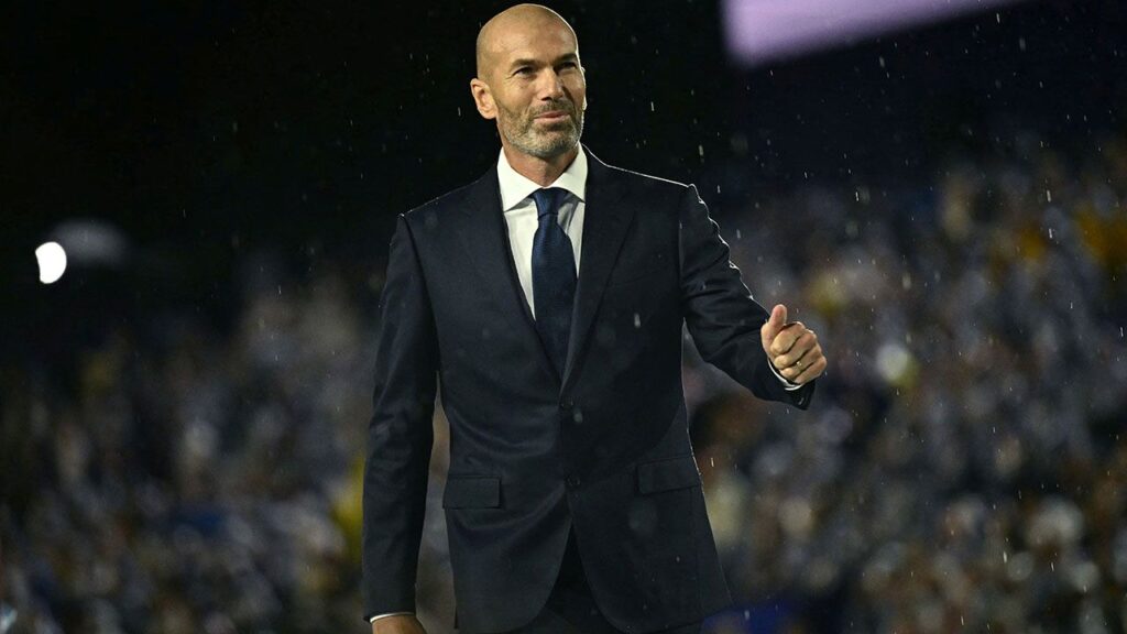 Zinedine Zidane será el nuevo técnico de Francia