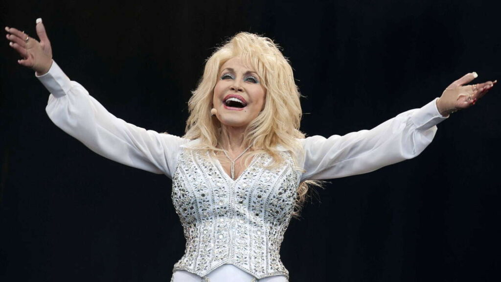Dolly Parton viajó a Alemania para un tratamiento experimental contra el cáncer antes de fallecer