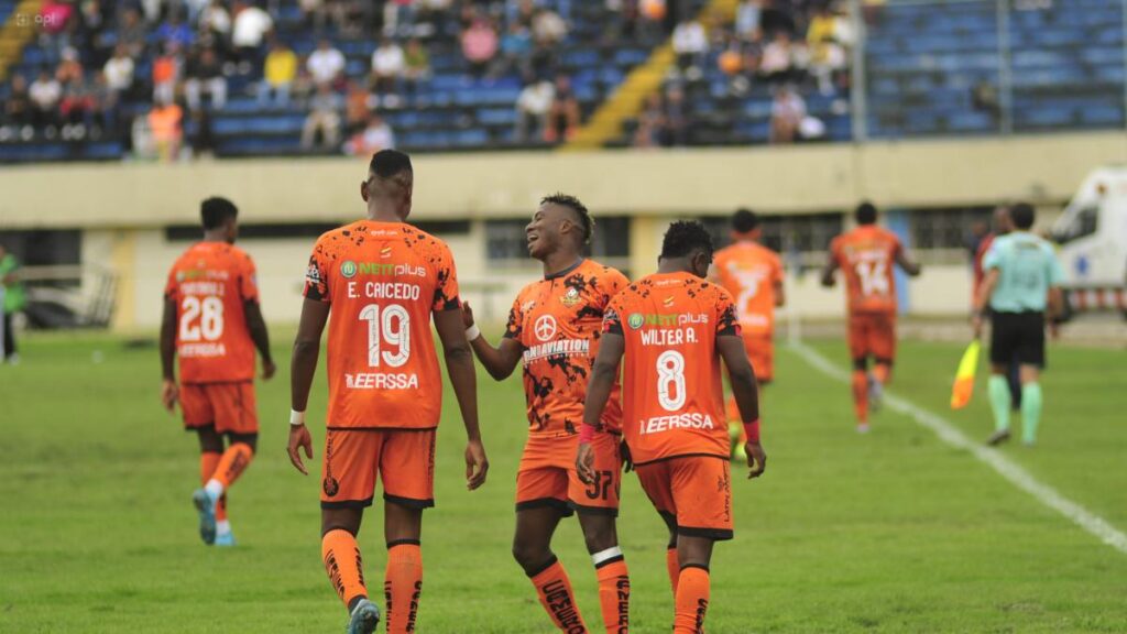 Libertad goleó sin problemas al City 4- 0 LigaPro 2026