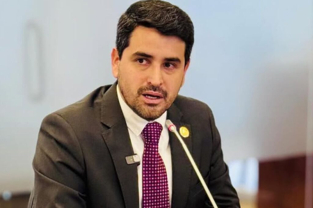 Presidente de Emelec responde a rumores
